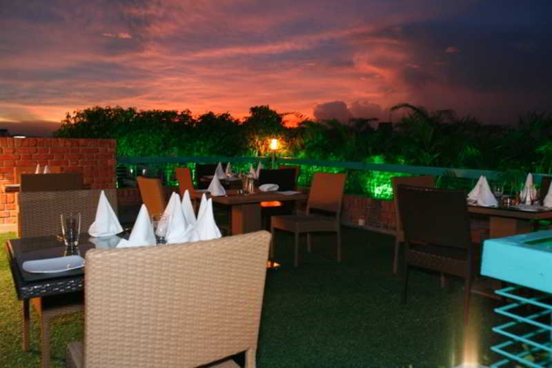 Platinum Suites Dhaka Exteriör bild
