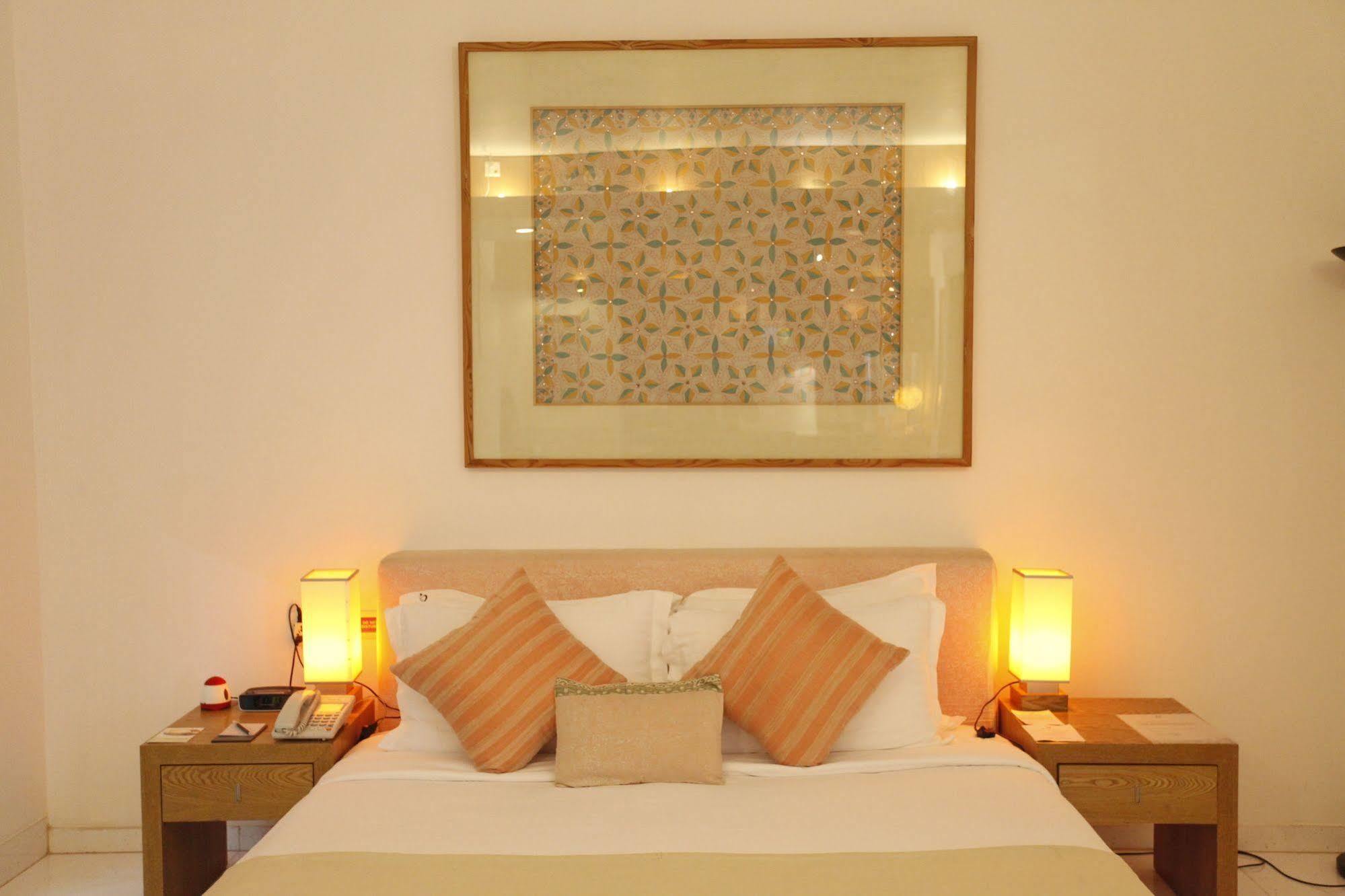 Platinum Suites Dhaka Exteriör bild